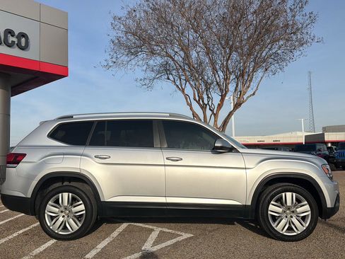 Used 2019 Volkswagen Atlas SE image 2
