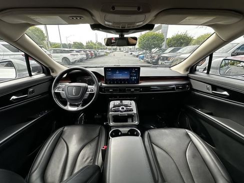 Certified 2023 Lincoln Nautilus Reserve AWD/4WD image 3