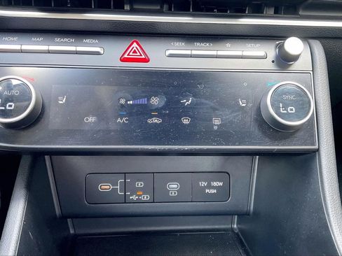 Used 2025 Hyundai Sonata SEL FWD image 31