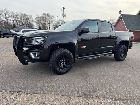 Used 2020 Chevrolet Colorado Z71 w/ Z71 Midnight Edition image 10