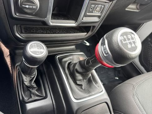 Certified 2021 Jeep Gladiator Sport image 26