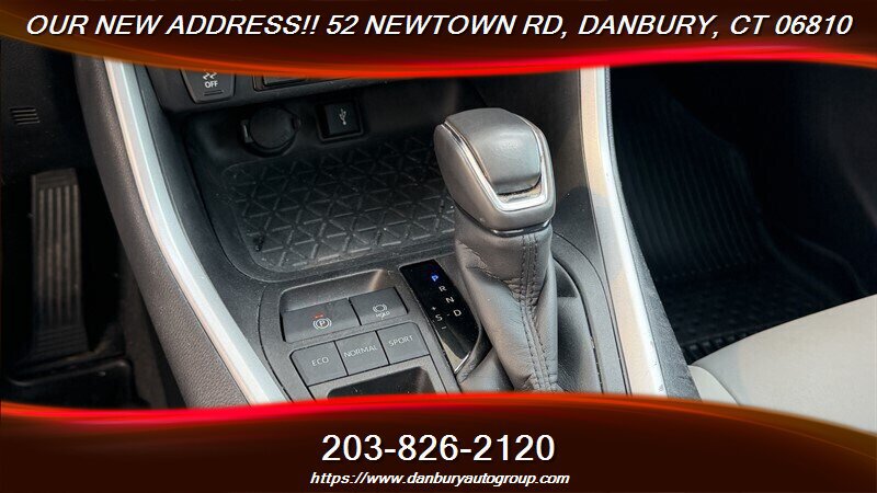 Used 2022 Toyota RAV4 XLE Premium FWD image 25