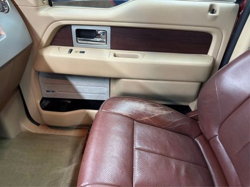 Used 2014 Ford F150 King Ranch w/ King Ranch Luxury Package image 43