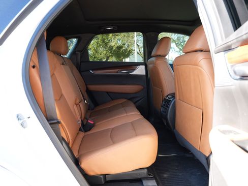 Certified 2023 Cadillac XT5 Premium Luxury w/ LPO, Floor Liner Package image 23