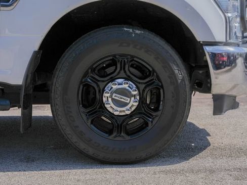 Used 2020 Ford F350 XL w/ Power Equipment Group RWD image 5