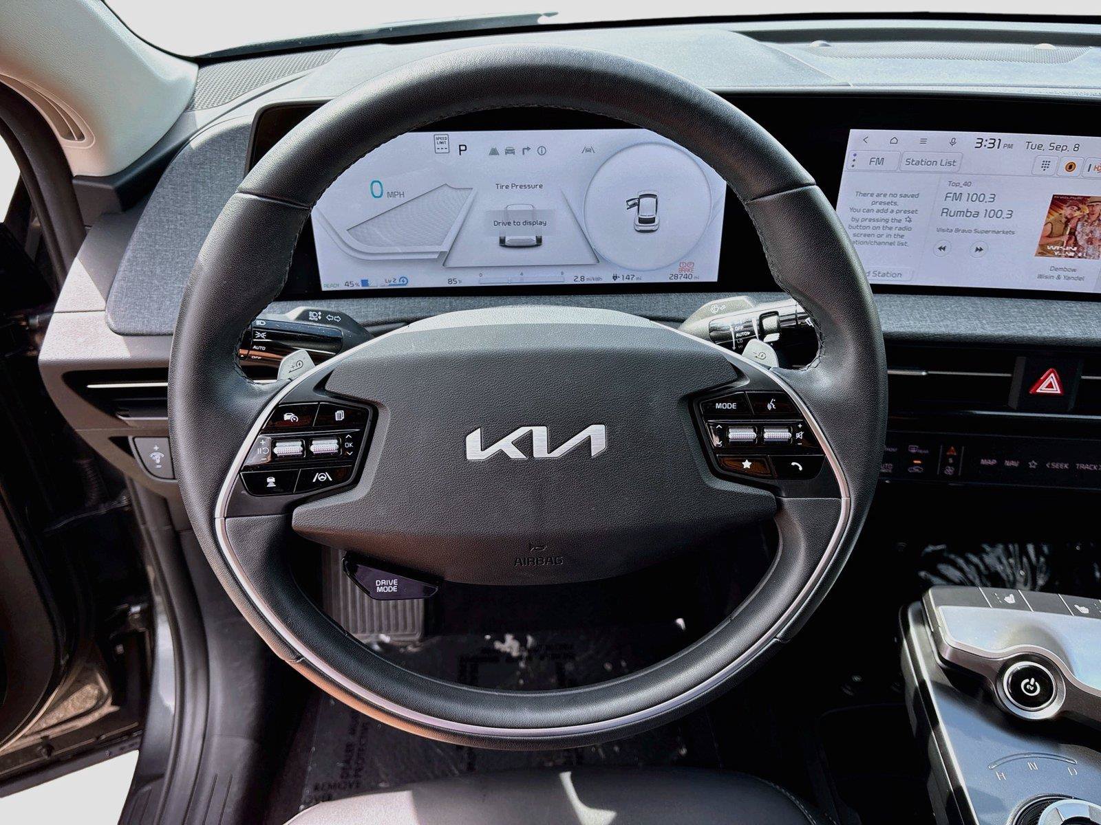Used 2024 Kia EV6 Light RWD image 11
