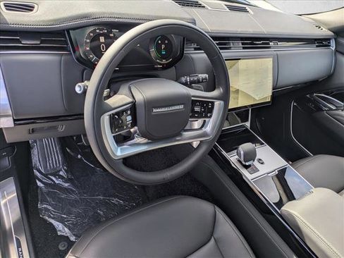 New 2026 Land Rover Range Rover SE AWD/4WD image 3