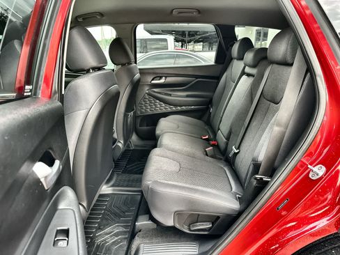 Used 2019 Hyundai Santa Fe SE AWD/4WD image 4