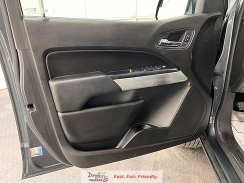 Used 2017 Chevrolet Colorado LT w/ LT Convenience Package RWD image 27