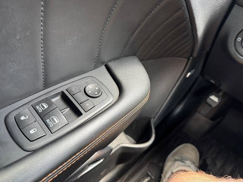 Used 2016 Dodge Challenger R/T Plus RWD image 19