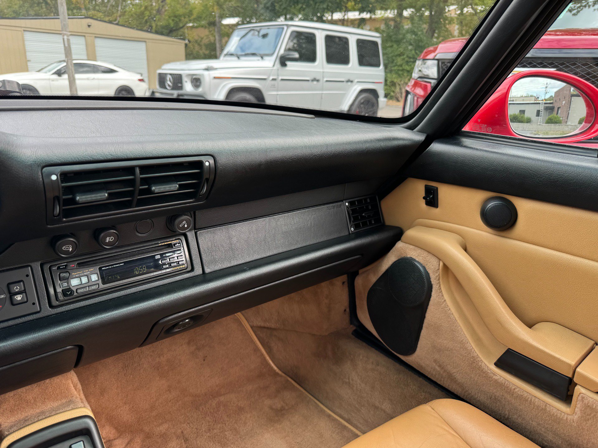 Used 1997 Porsche 911 Carrera RWD image 46