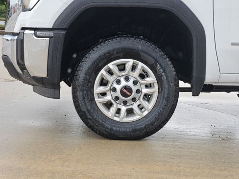 New 2026 GMC Sierra 2500 Pro w/ Convenience Package AWD/4WD image 7