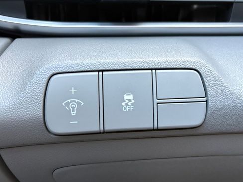 New 2026 Hyundai Elantra Sport image 3