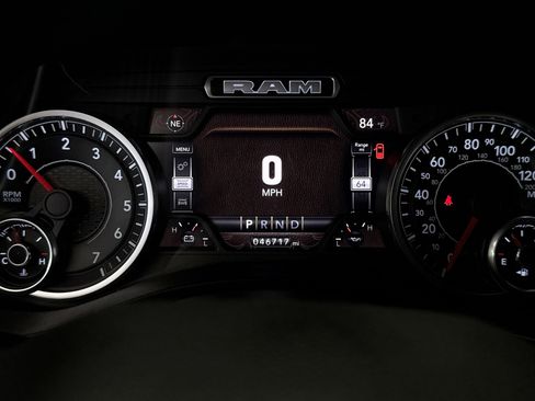 Used 2022 RAM 1500 Big Horn AWD/4WD image 13