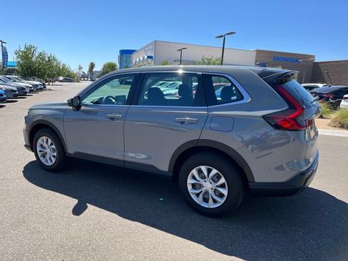 Used 2024 Honda CR-V LX image 4
