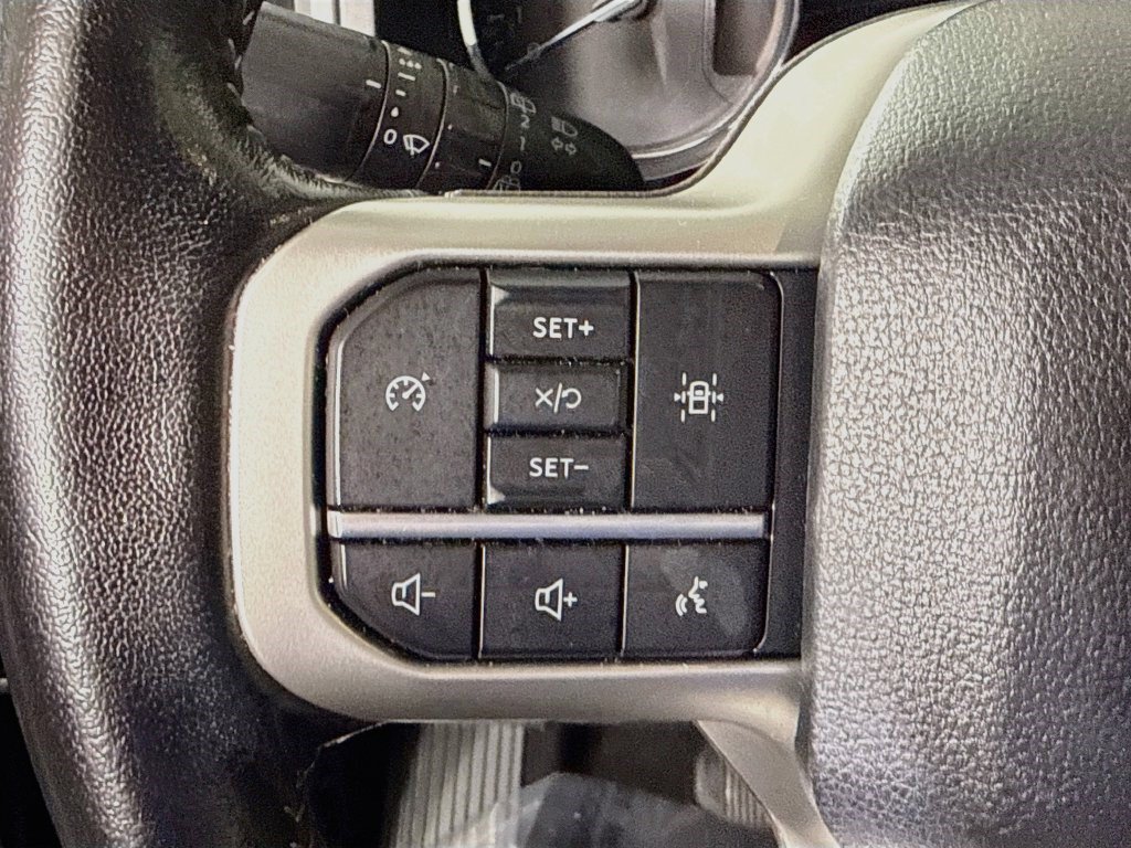 Used 2024 Ford Expedition XLT RWD image 13