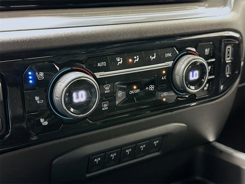 Used 2024 Chevrolet Silverado 3500 High Country w/ High Country Premium Package image 16