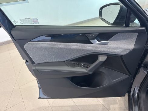 New 2025 Volkswagen Tiguan S image 10