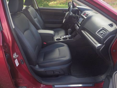 Used 2015 Subaru Legacy 2.5i Limited AWD/4WD image 17