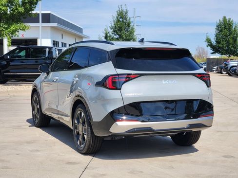 New 2026 Kia Sportage SX FWD image 4