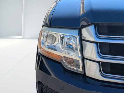 Used 2016 Ford Expedition Platinum image 8