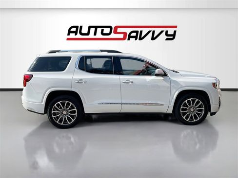 Used 2023 GMC Acadia Denali w/ Denali Ultimate Package image 8
