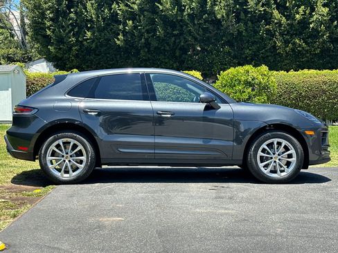 New 2026 Porsche Macan AWD/4WD image 9