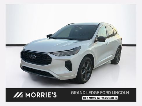 Used 2023 Ford Escape ST-Line w/ Tech Pack #1 AWD/4WD image 1