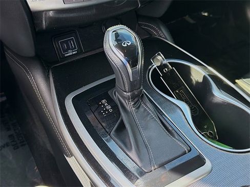 Used 2020 INFINITI QX60 Luxe w/ Essential Package image 16