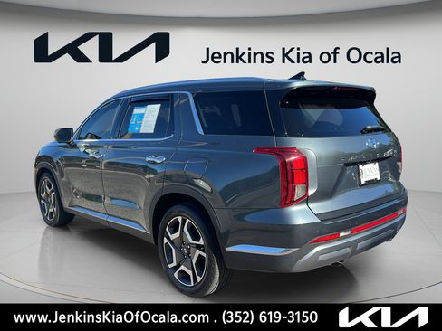 Used 2023 Hyundai Palisade Limited FWD image 5