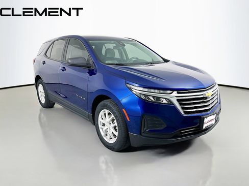 Used 2022 Chevrolet Equinox LS FWD image 5