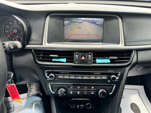 Used 2018 Kia Optima LX image 14