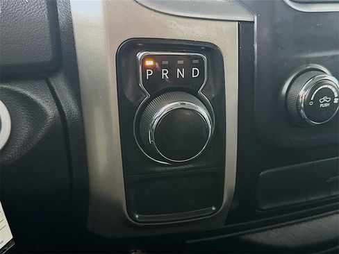 Used 2020 RAM 1500 Classic SLT image 16