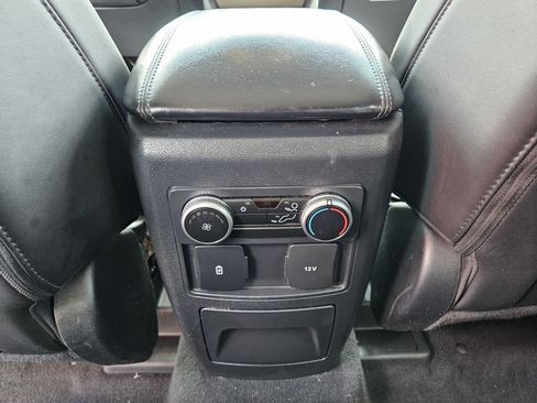 Used 2023 Ford Explorer XLT w/ Equipment Group 202A AWD/4WD image 11