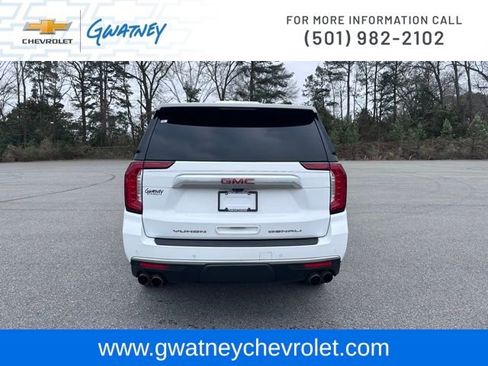Used 2021 GMC Yukon Denali w/ Denali Premium Package image 6