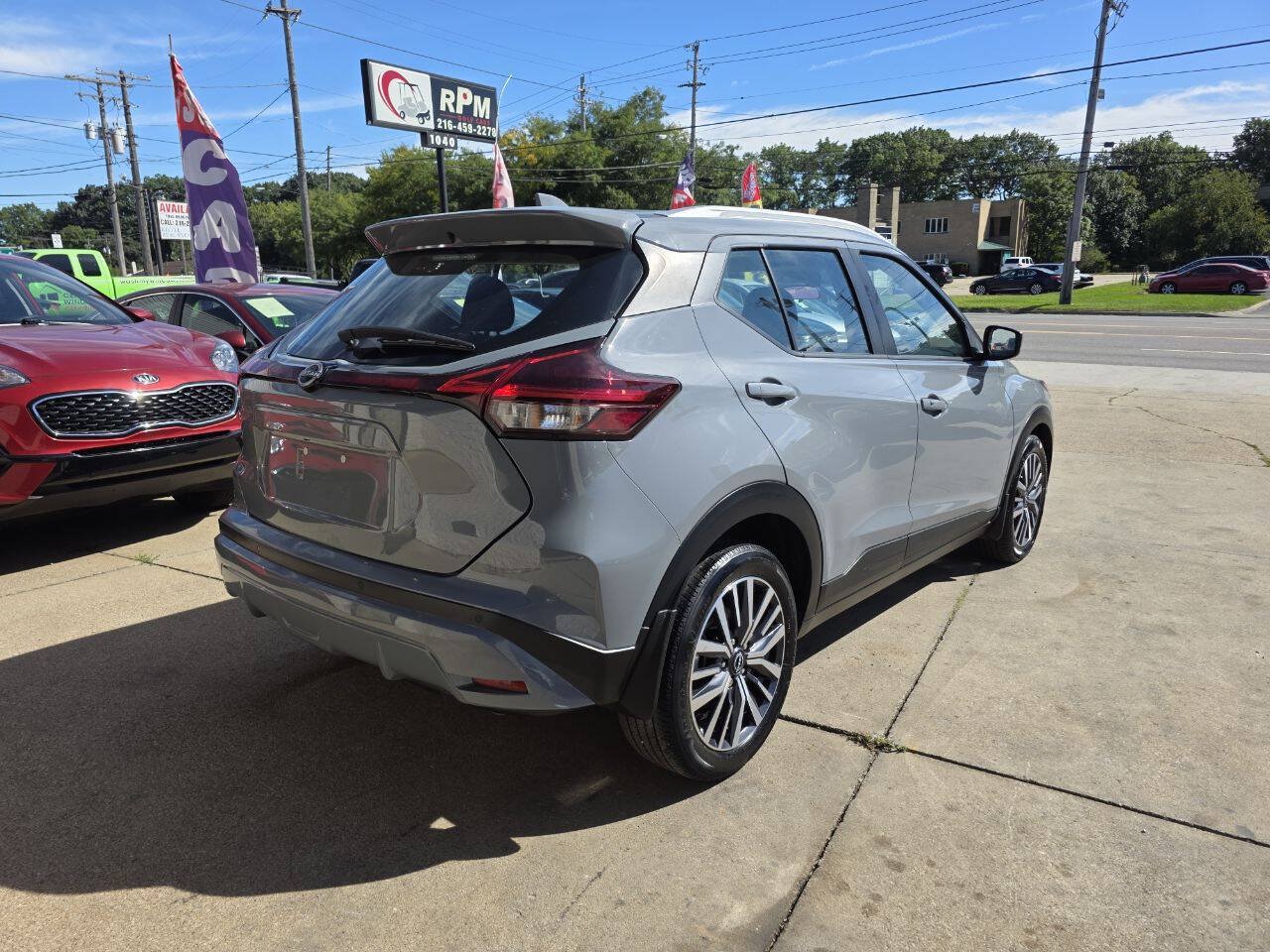 Used 2023 Nissan Kicks SV FWD image 7