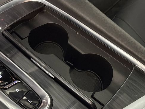 Used 2024 Buick Enclave Premium image 15