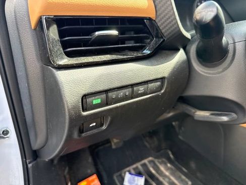 Used 2023 Nissan Sentra SV w/ SV Premium Package FWD image 21