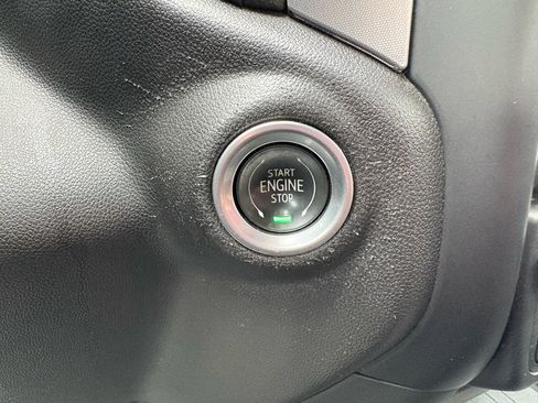 Used 2022 GMC Sierra 2500 SLE w/ SLE Value Package; image 15