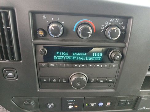 Used 2025 Chevrolet Express 2500 Extended w/ Communications Package image 10