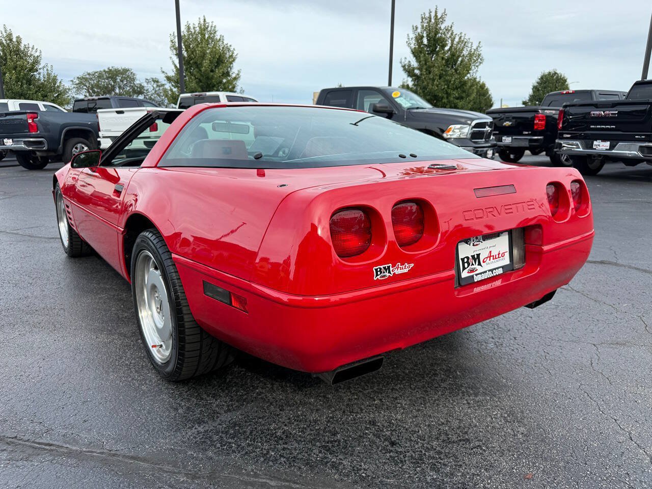 Used 1992 Chevrolet Corvette Coupe RWD image 5