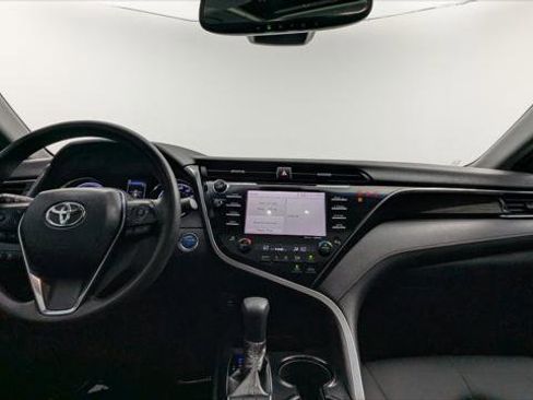 Used 2019 Toyota Camry LE image 22