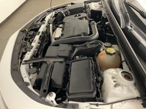 Certified 2018 Chevrolet Malibu LT FWD image 20