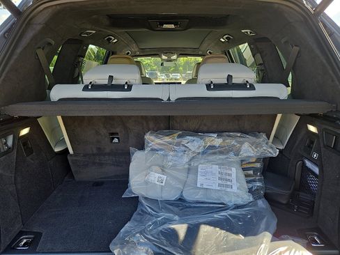 New 2026 BMW X7 xDrive40i image 12