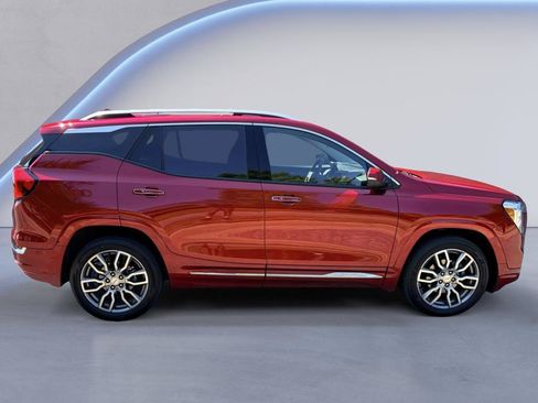 Used 2023 GMC Terrain Denali w/ Denali Premium Package AWD/4WD image 6