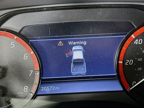 Certified 2024 Nissan Frontier PRO-4X w/ Off-Road Protection Package image 18