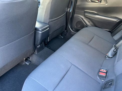 Used 2024 Toyota Prius Prime SE image 12