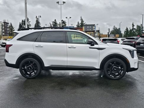 Certified 2024 Kia Sorento SX Prestige w/ Olive Brown Leather Package image 7