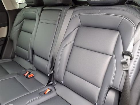 New 2025 Lincoln Nautilus Premier image 10