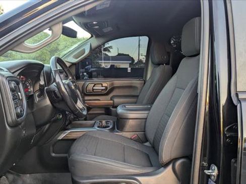 Used 2021 Chevrolet Silverado 2500 LT w/ Convenience Package image 14